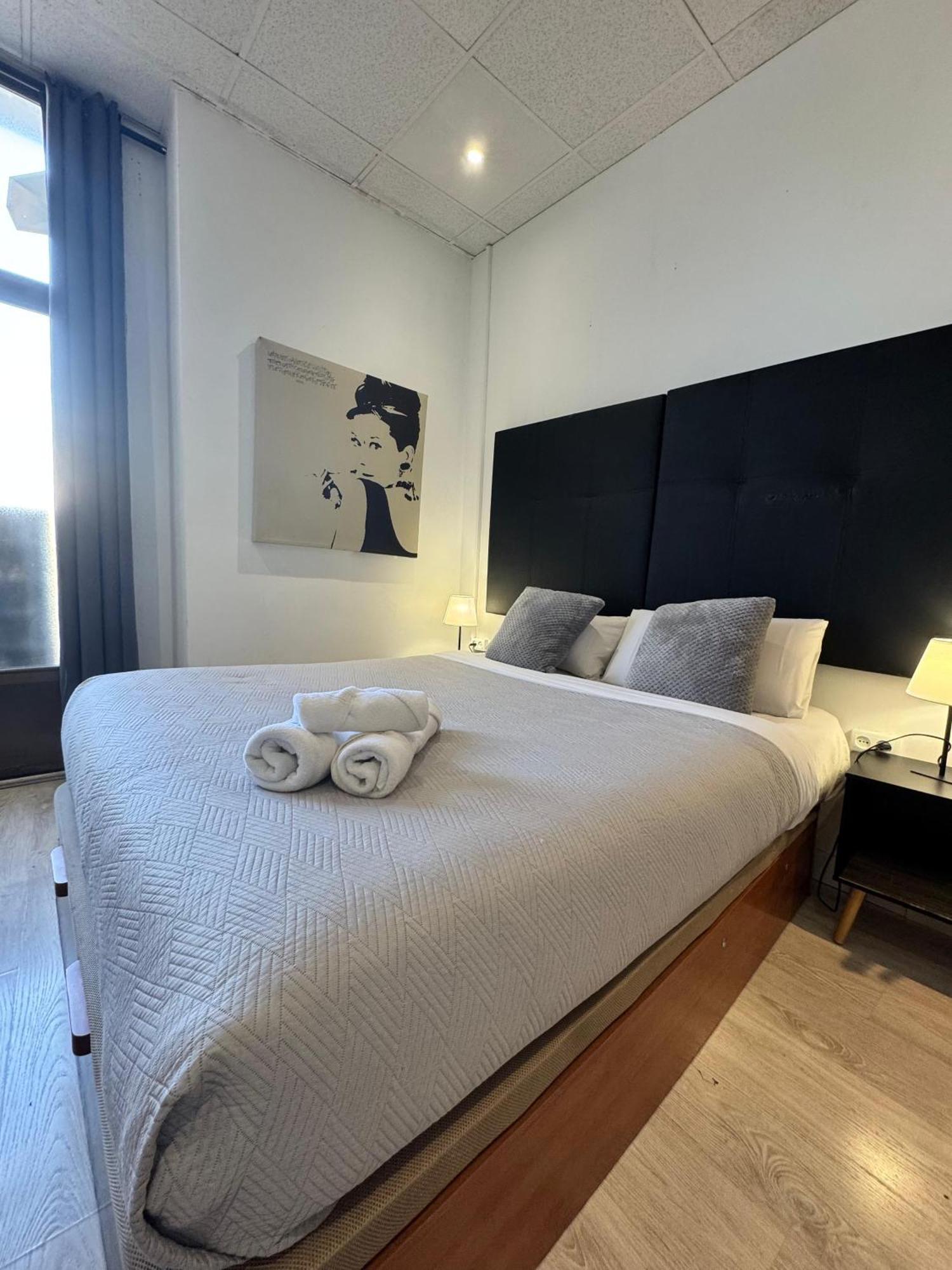 Opera Lux Hotel Madrid Buitenkant foto